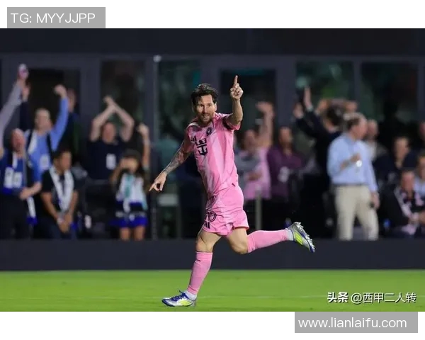 探寻三号背后的足球明星是谁揭开传奇运动员的神秘面纱